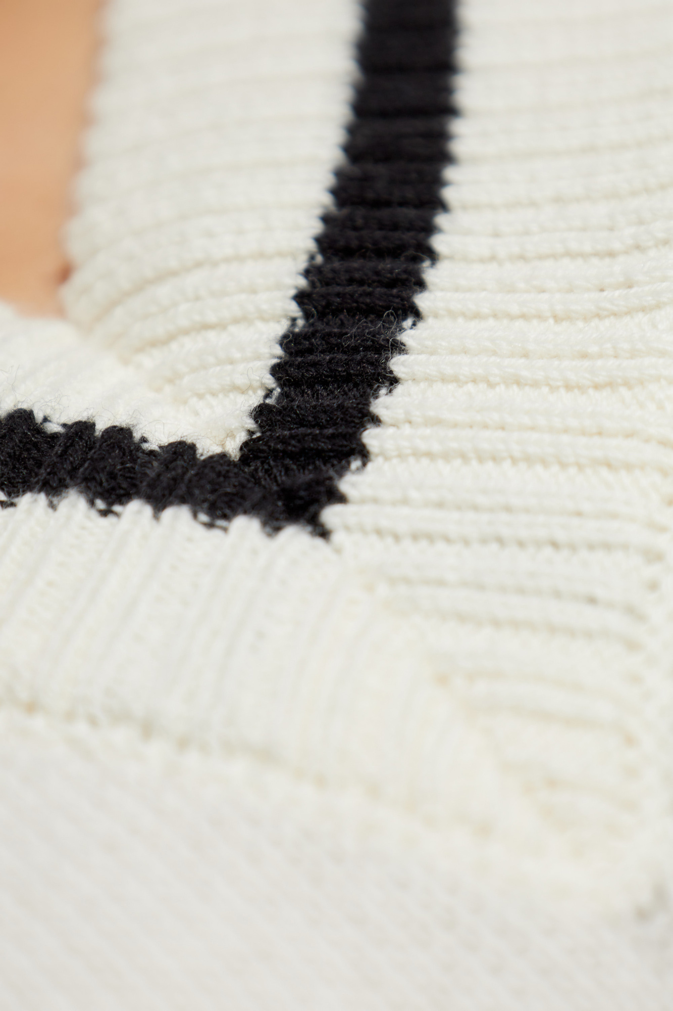 Cream Knit dress with logo MM6 Maison Margiela - Vitkac Italy Cream Knit dress with logo MM6 Maison Margiela - Vitkac Italy